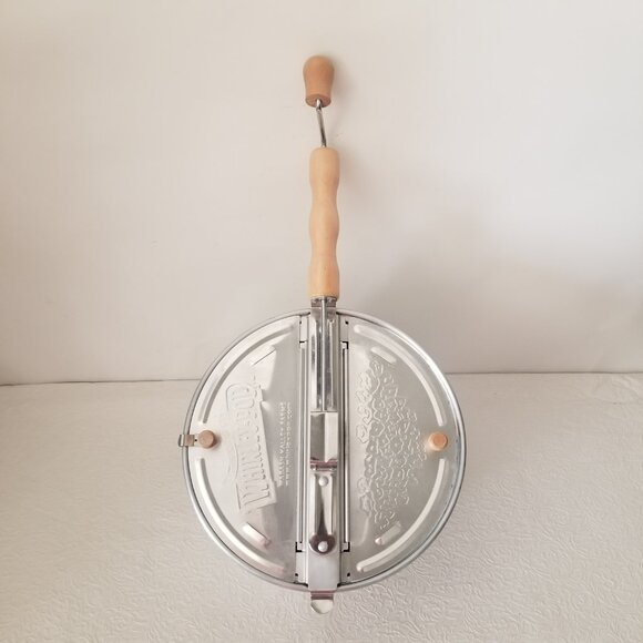 WHIRLEY POP Popcorn Popper Hand Crank Wabash Valley Farms Stovetop 6 Quart - Picture 3 of 14